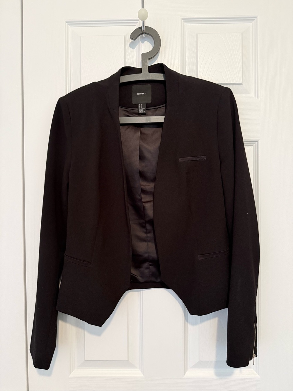 Forever 21 Black Open-Front Cropped Blazer